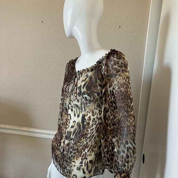 CYNTHIA ROSE 100% Silk Animal Leopard Print Peasant Blouse Sz S - Picture 3 of 7